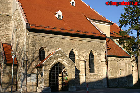 Burg und Wehrkirche Himberg / NÖ